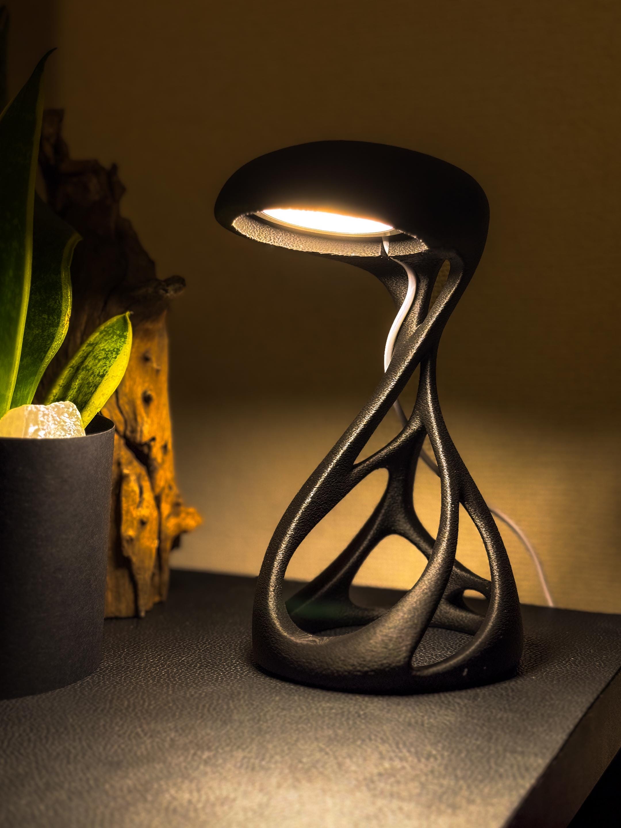 Alien 3D Printed LED Lamp – Futuristic Textured Desk Light, Modern Sci-Fi Home Décor