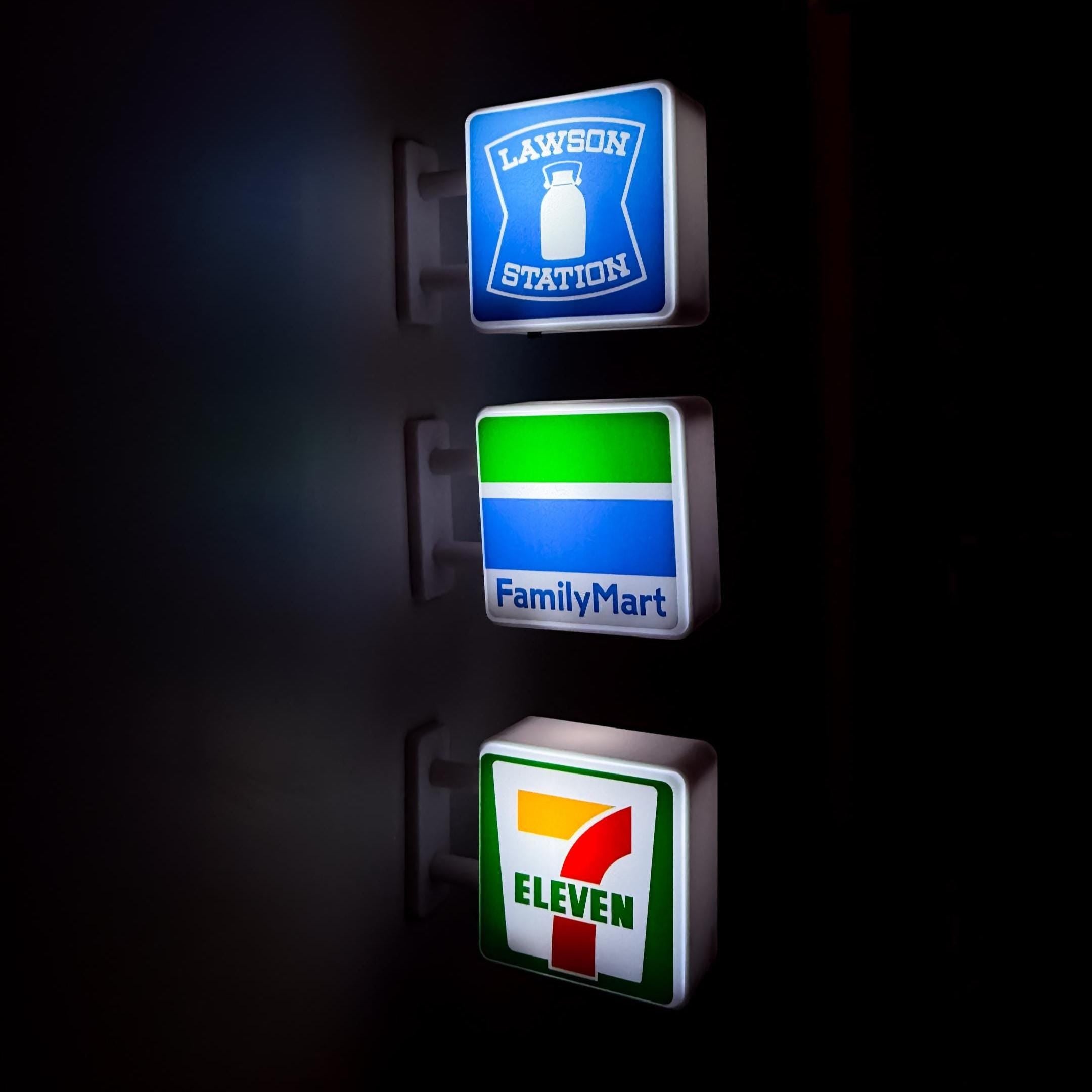 Kombini Magnet Bundle – Family Mart, Lawson & 7-Eleven Japanese Lightbox Set – Miniature Collectible LED Sign Souvenirs from Tokyo