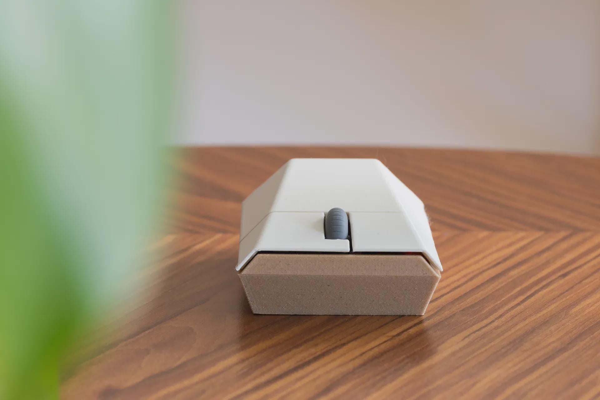 Retro Wireless Mouse - The DOS Mouse 3D Printed - Logitech M185