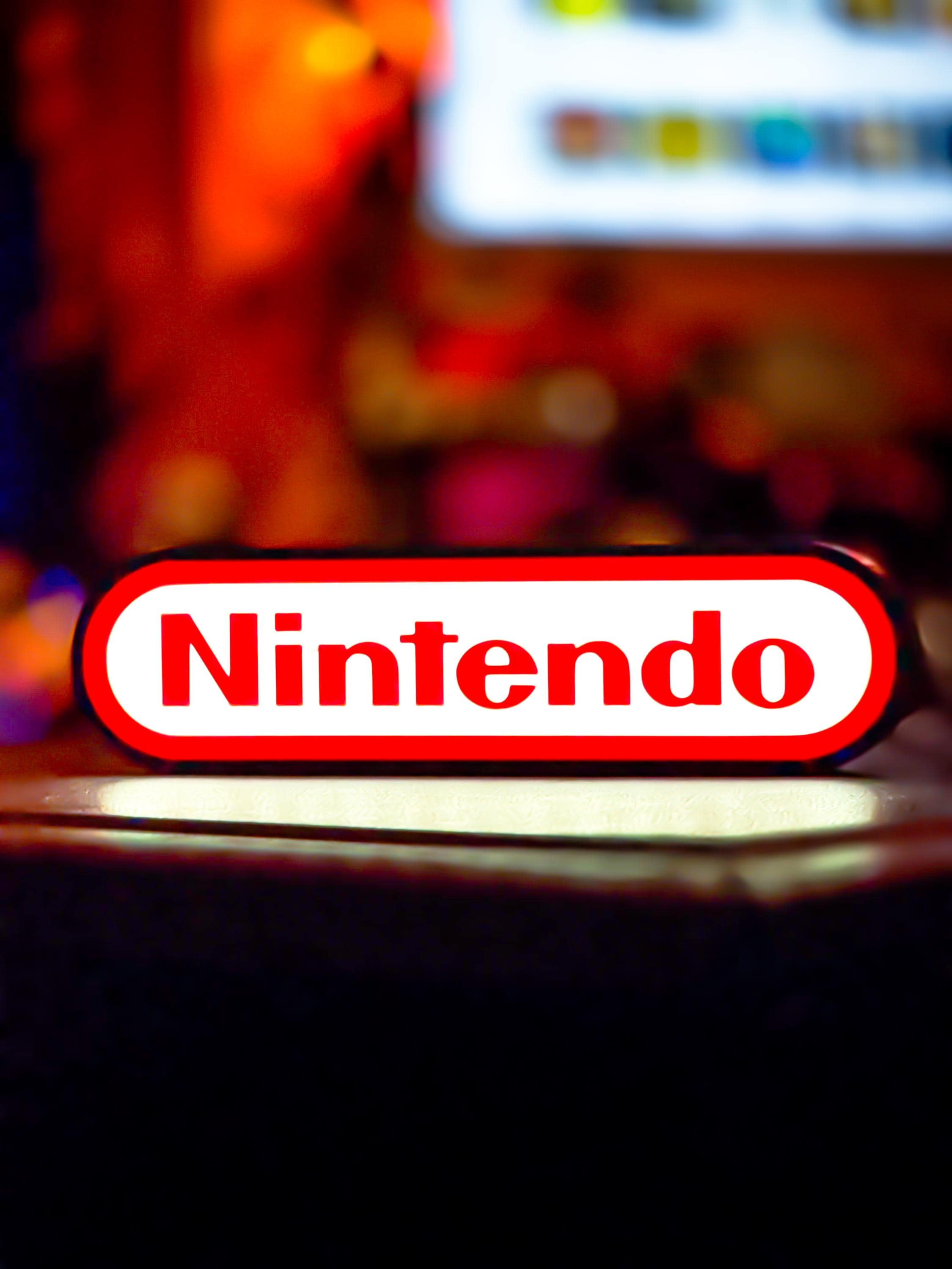 Nintendo Logo Lightbox | Retro LED Sign | USB Powered Night Lamp | Gamer Room & 80s 90s Gaming Decor
