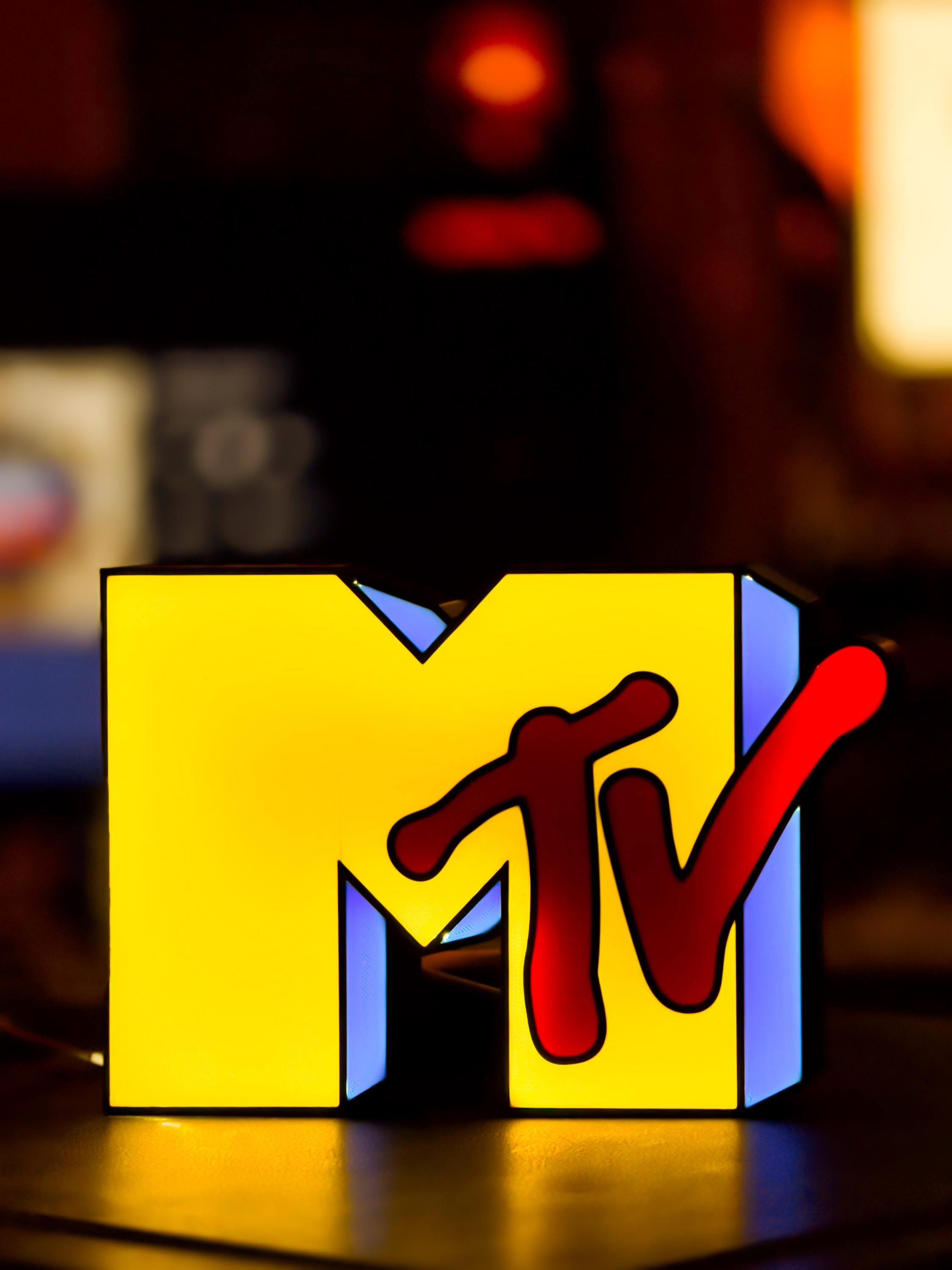 MTV Logo Lightbox | Retro led Sign | USB Powered Night Lamp | 80s 90s Music TV Decor