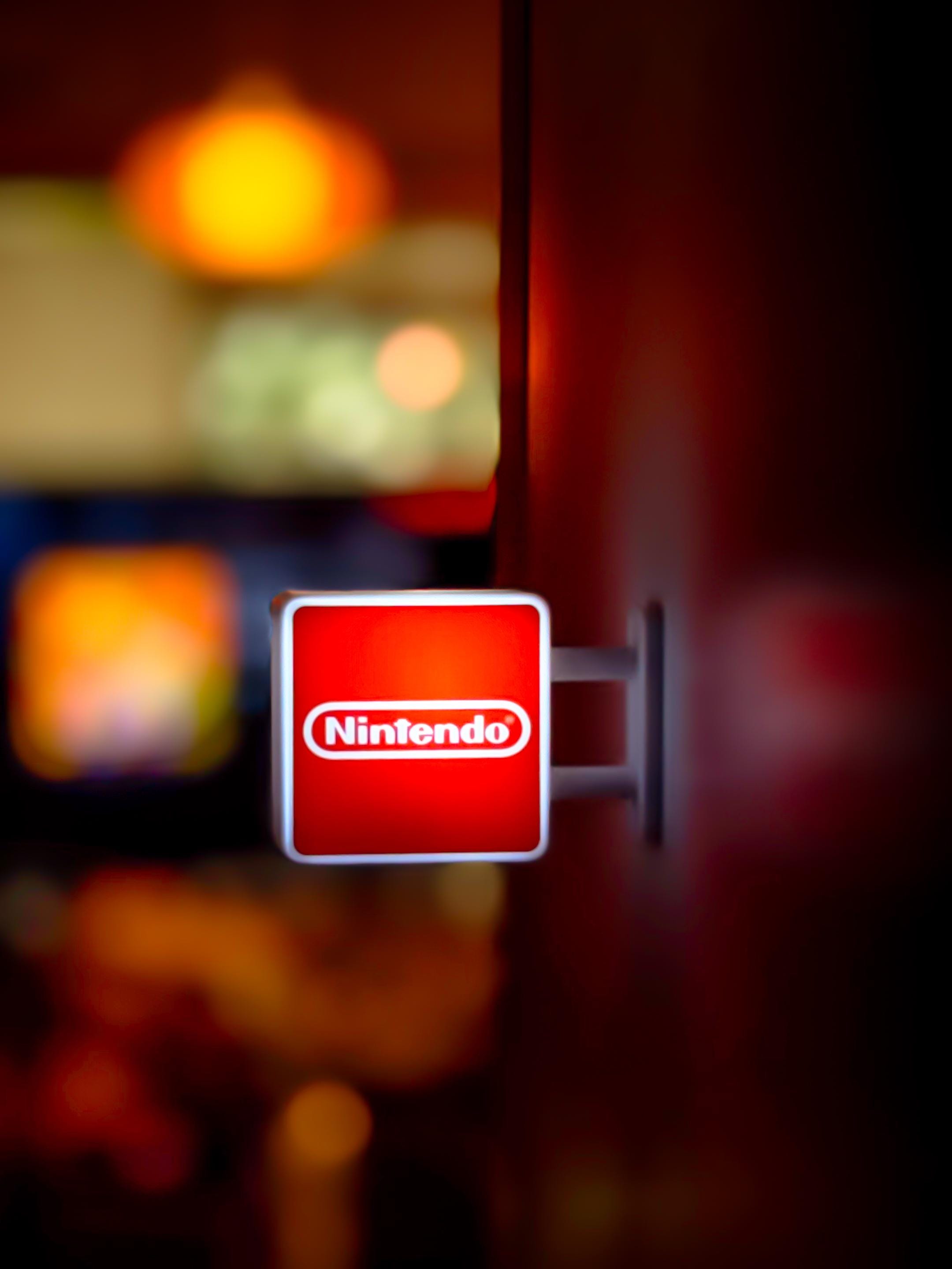 Nintendo Lightbox Magnet | Iconic Japanese Gaming Logo | NEW Release