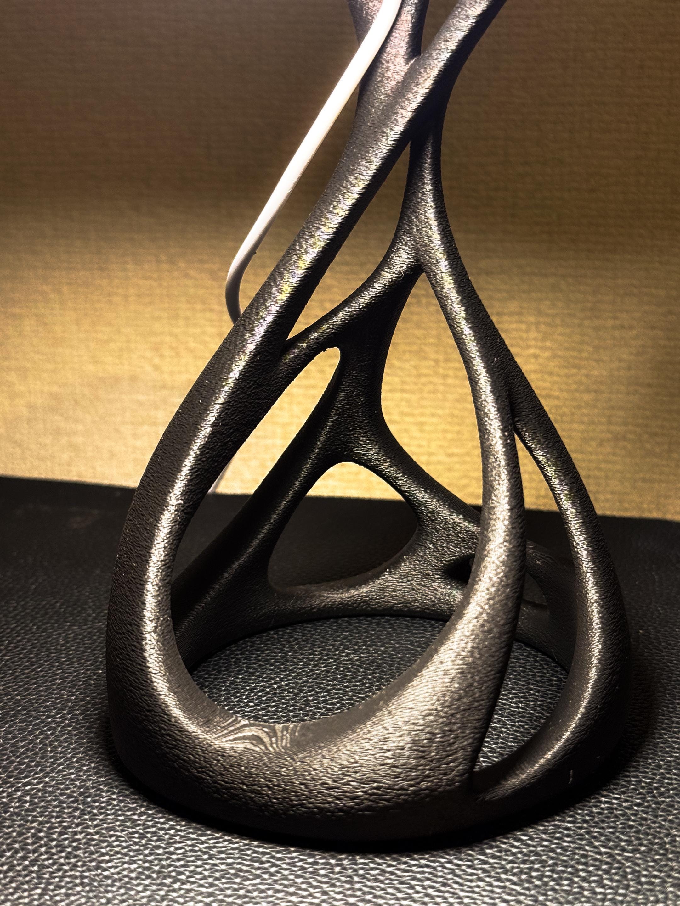 Alien 3D Printed LED Lamp – Futuristic Textured Desk Light, Modern Sci-Fi Home Décor