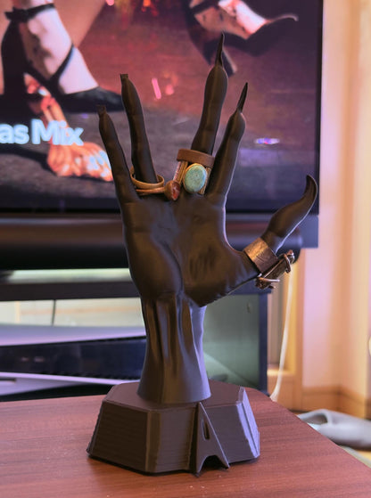 Alien Hand – Spock-Inspired Sculpture | 3D Printed in Tokyo | Sci-Fi Home Decor