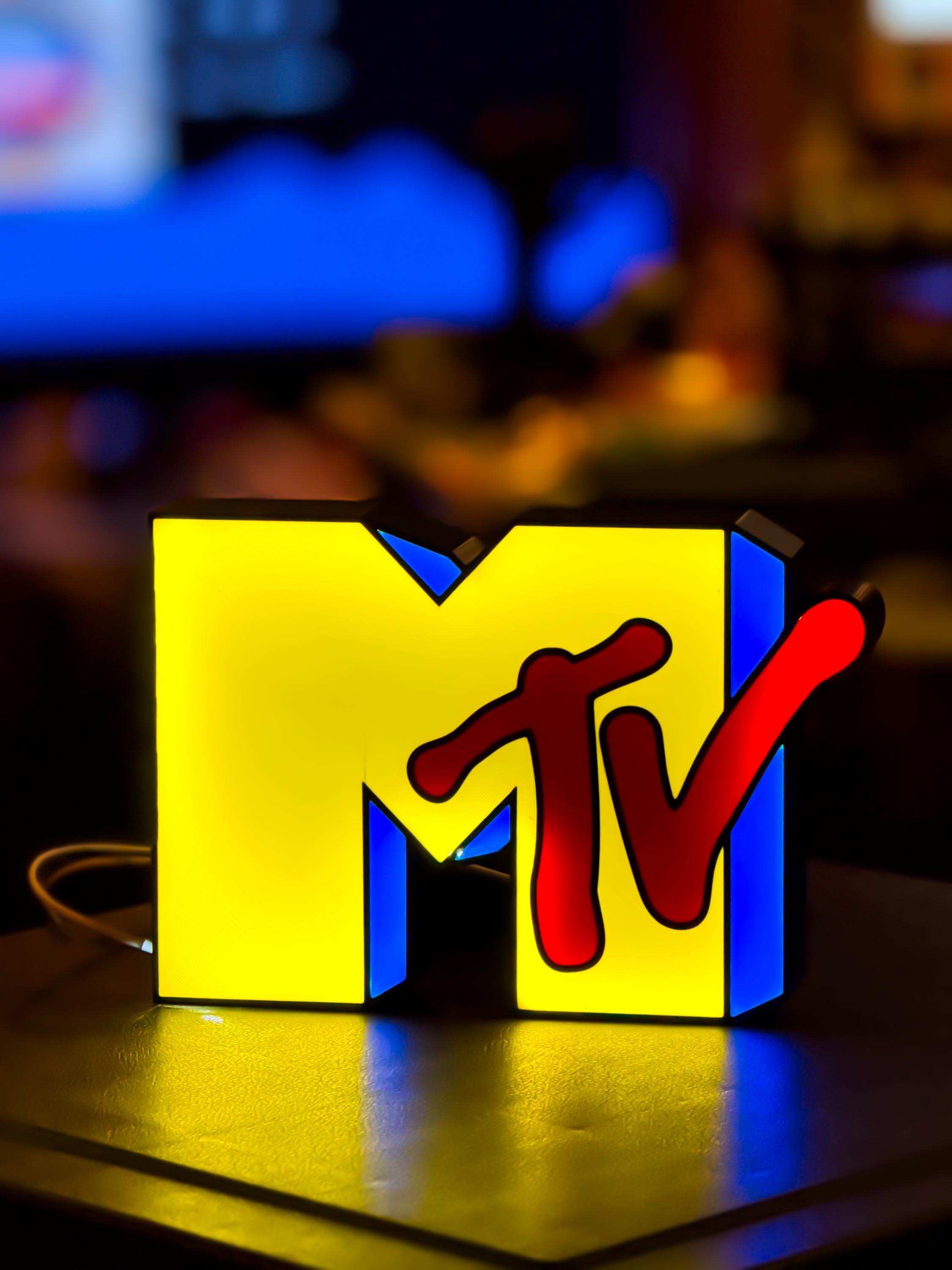 MTV Logo Lightbox | Retro led Sign | USB Powered Night Lamp | 80s 90s Music TV Decor