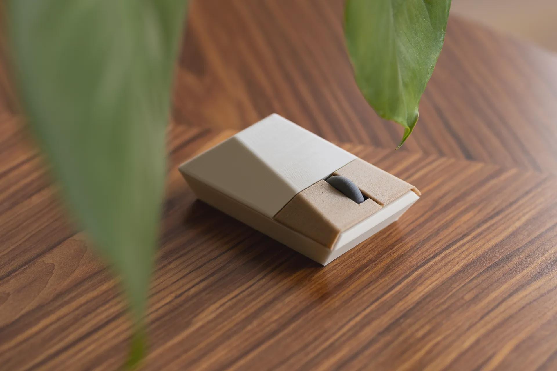 Retro Wireless Mouse - The DOS Mouse 3D Printed - Logitech M185