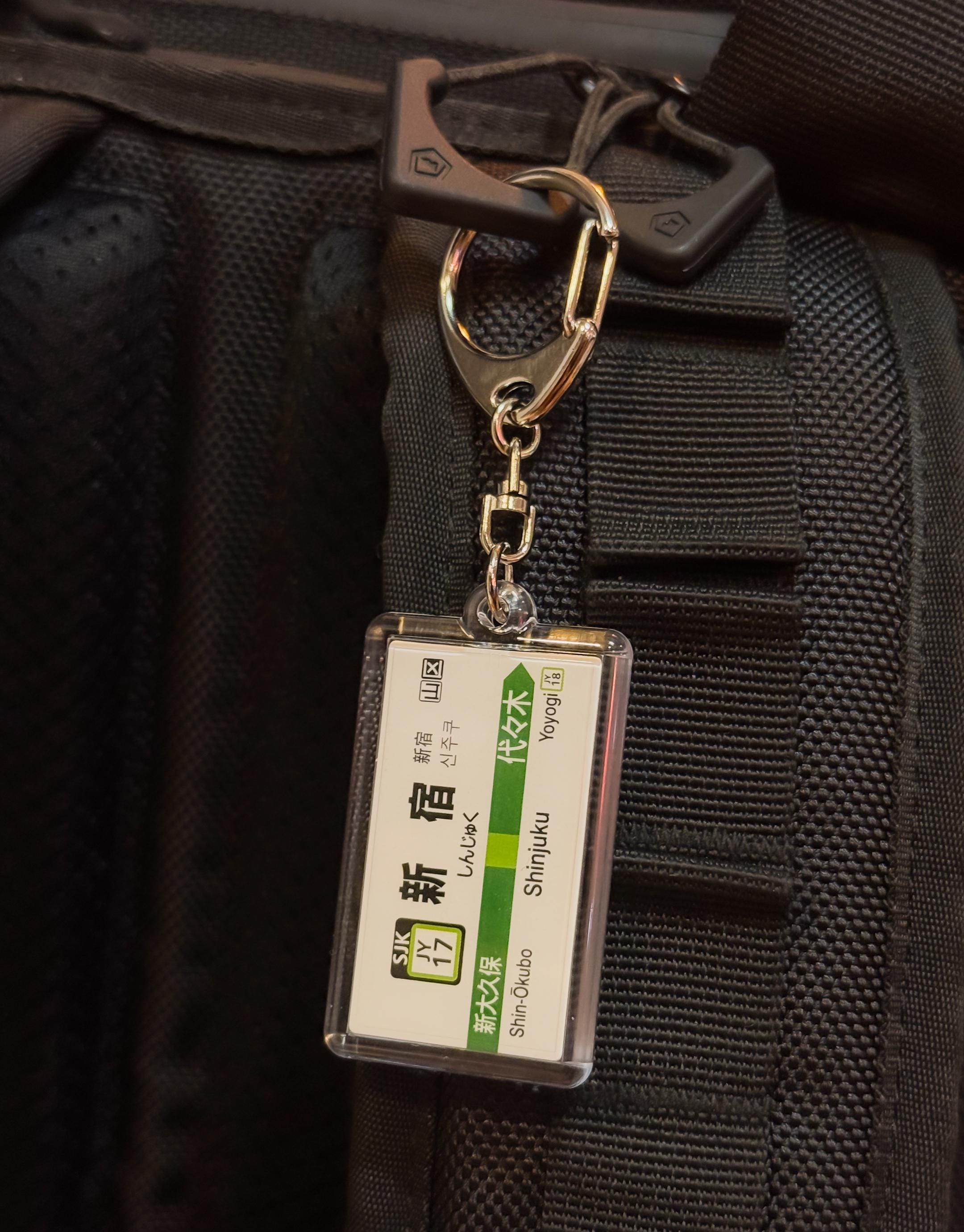 Yamanote Line Shinjuku Station Keychain – Japanese Train Acrylic Keychain Souvenir