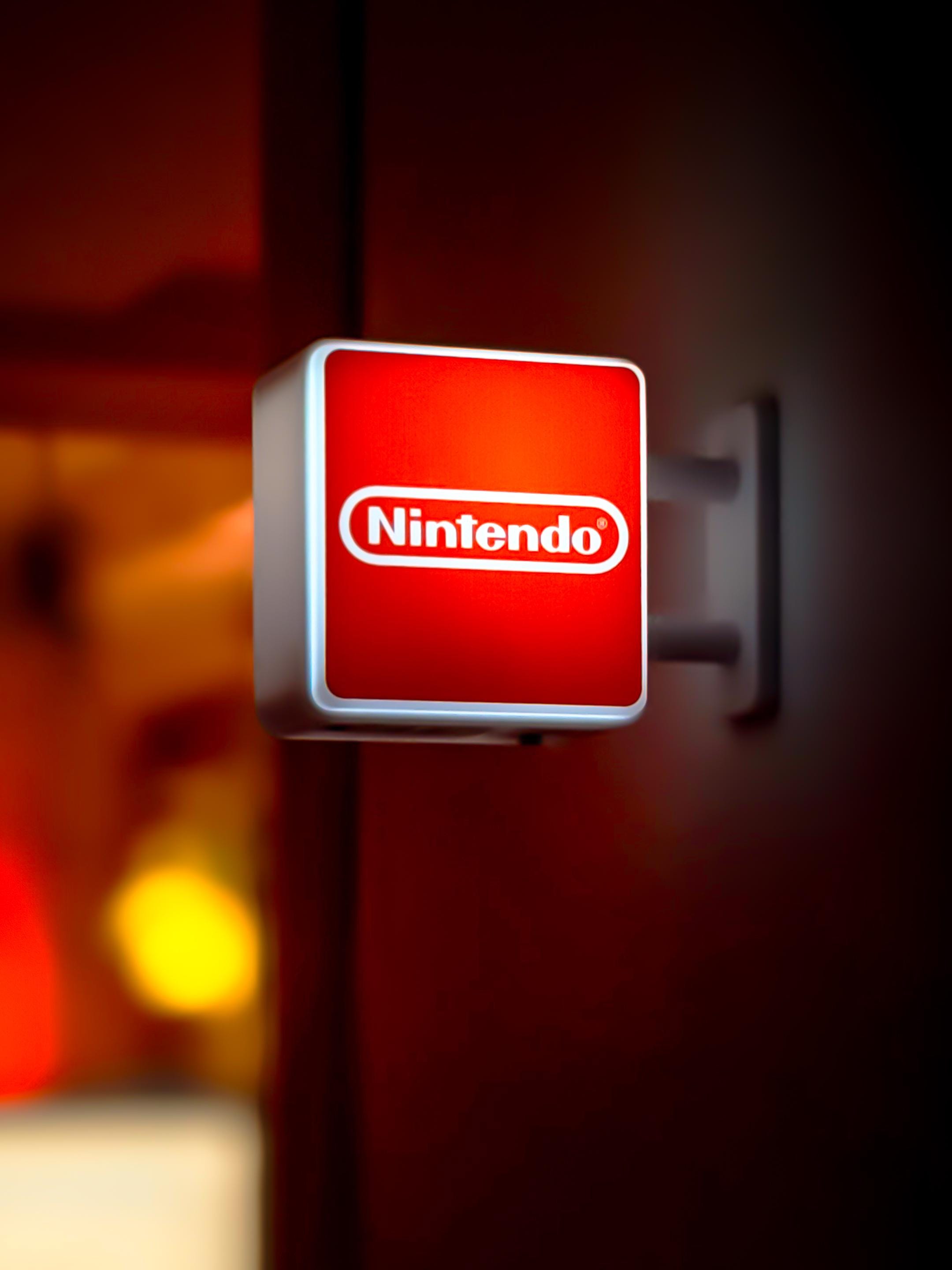 Nintendo Lightbox Magnet | Iconic Japanese Gaming Logo | NEW Release