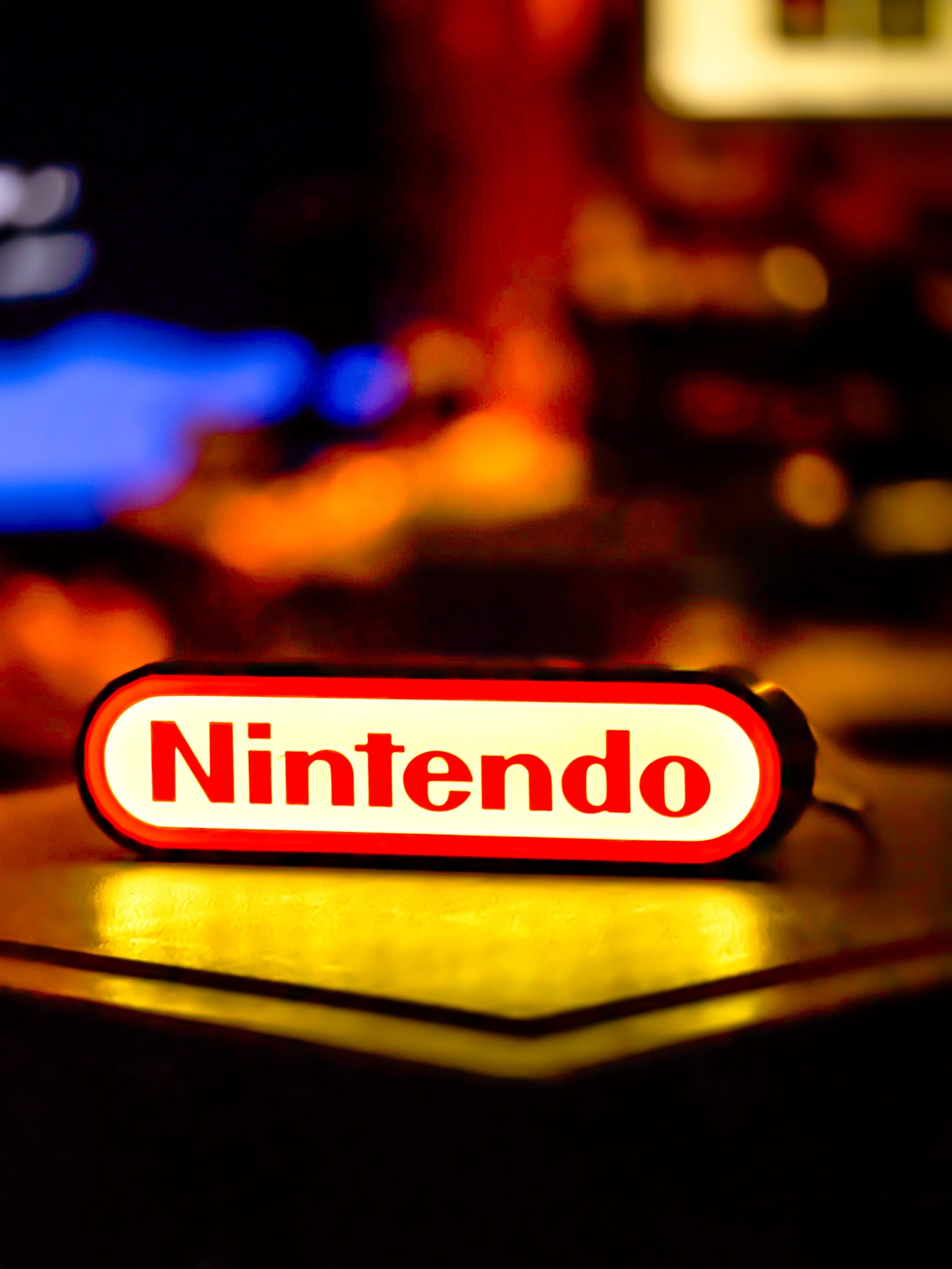 Nintendo Logo Lightbox | Retro LED Sign | USB Powered Night Lamp | Gamer Room & 80s 90s Gaming Decor