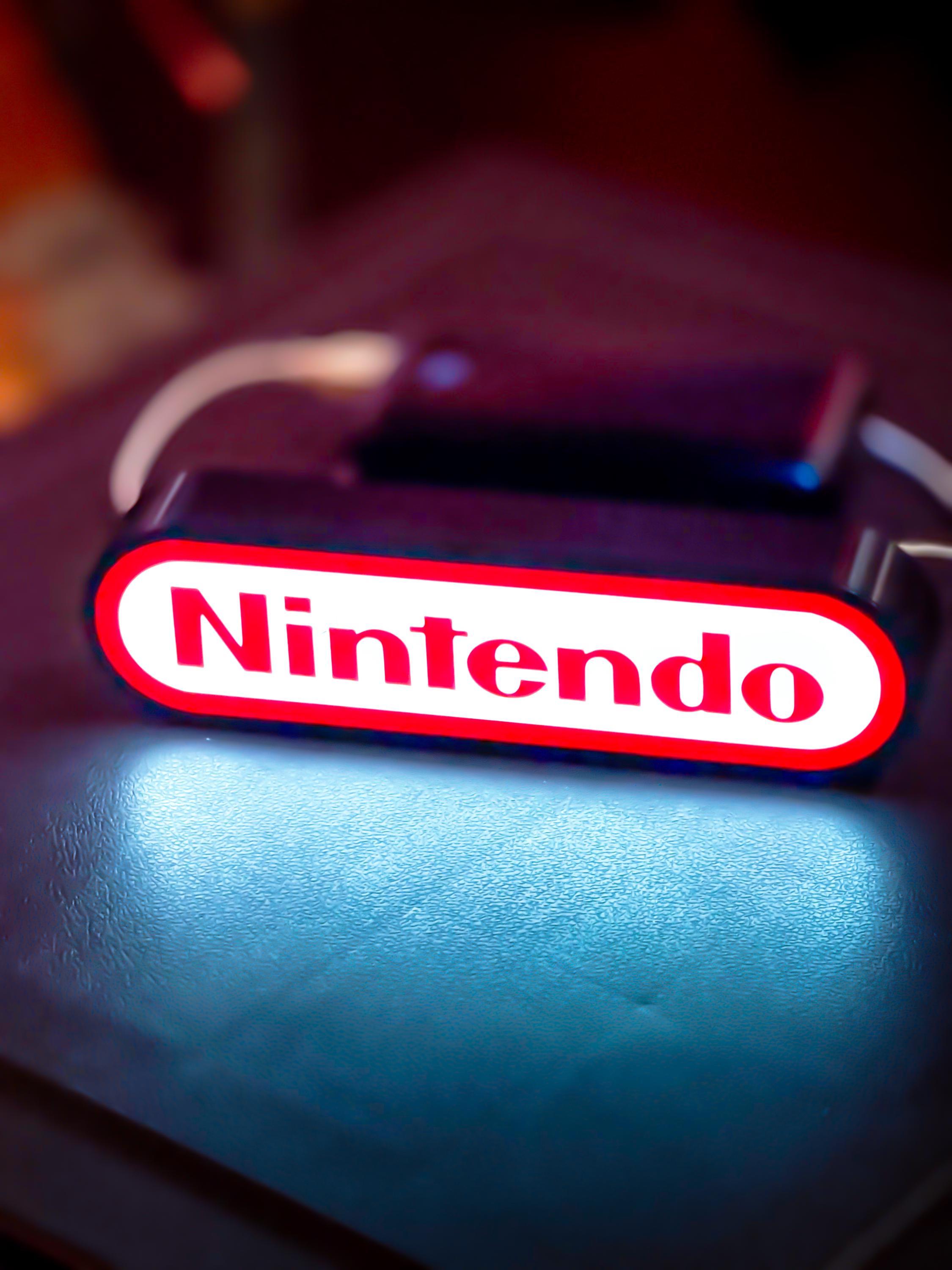 Nintendo Logo Lightbox | Retro LED Sign | USB Powered Night Lamp | Gamer Room & 80s 90s Gaming Decor