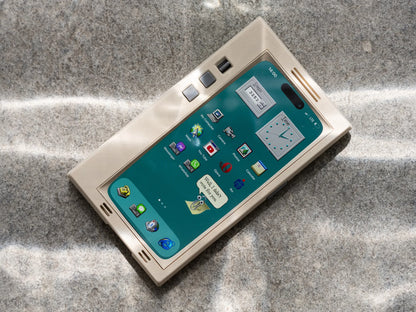 RetroVizion™ Windows 95-Inspired Retro iPhone Case – Licensed 3D Printed Design
