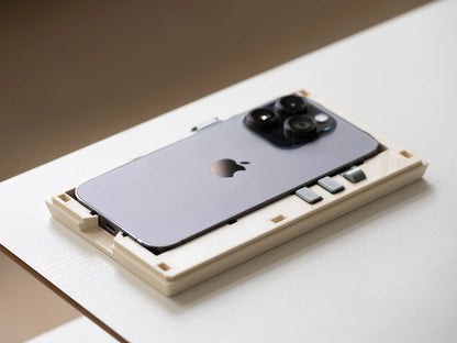 RetroVizion™ Windows 95-Inspired Retro iPhone Case – Licensed 3D Printed Design